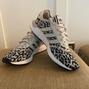 Leopard Adidas swift